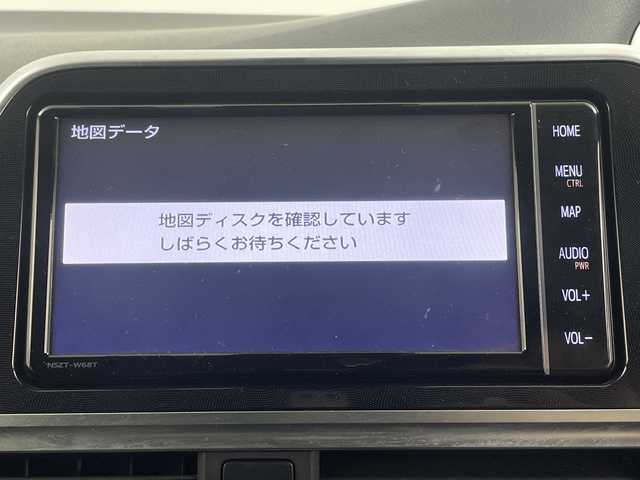 トヨタ シエンタ G クエロ 埼玉県 2018(平30)年 2.8万km ホワイトパールクリスタルシャイン 純正ナビ/　(Bluetooth/CD/DVD/FM/AM)/フルセグテレビ/バックカメラ/ビルトインETC/前方ドライブレコーダー/両側パワースライドドア/ハーフレザーシート/衝突被害軽減ブレーキ/車線逸脱警報/クリアランスソナー/オートハイビーム/オートLEDライト/フォグランプ/プッシュスタート/アイドリングストップ/社外15インチアルミホイール