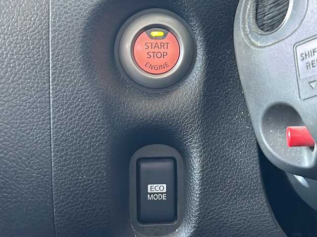 日産 キューブ こだわりセレクション 山形県 2014(平26)年 9.7万km ビターショコラ 2トーン 禁煙車/社外SDナビ/（AM/FM/TV/CD/DVD/SD/iPod）/アイドリングストップ/純正フロアマット/レザーシート/オートライト/電動格納ミラー/フォグランプ