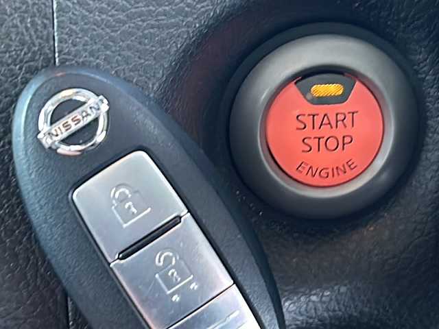 日産 キューブ こだわりセレクション 山形県 2014(平26)年 9.7万km ビターショコラ 2トーン 禁煙車/社外SDナビ/（AM/FM/TV/CD/DVD/SD/iPod）/アイドリングストップ/純正フロアマット/レザーシート/オートライト/電動格納ミラー/フォグランプ