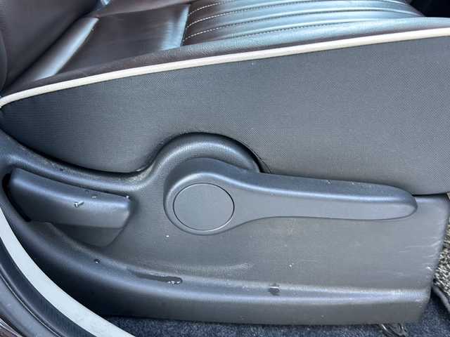 日産 キューブ こだわりセレクション 山形県 2014(平26)年 9.7万km ビターショコラ 2トーン 禁煙車/社外SDナビ/（AM/FM/TV/CD/DVD/SD/iPod）/アイドリングストップ/純正フロアマット/レザーシート/オートライト/電動格納ミラー/フォグランプ