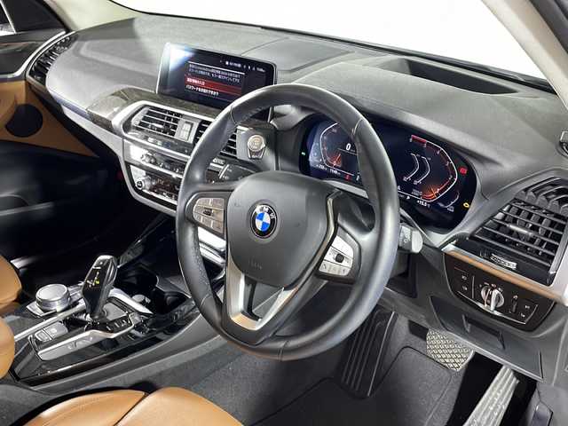 ＢＭＷ Ｘ３ xDrive20d Xライン 福岡県 2021(令3)年 2.4万km ミネラルホワイト ・純正メーカーナビ　/（ＡＭ　ＦＭ　ＢＴ9/・フルセグTV　/・ＥＴＣ　/・バックカメラ　/・全方位カメラ　/・前後ドラレコ　/・ＢＳＭ　/・クルコン/・横滑り防止　/・レーンキープアシスト　/・前後コーナーセンサー/・パワーバックドア　/・パーワーシート　/・シートメモリー　/・革巻きステアリング/・純正フロアマット/・純正19インチアルミ/・オートライト/・オートハイビーム