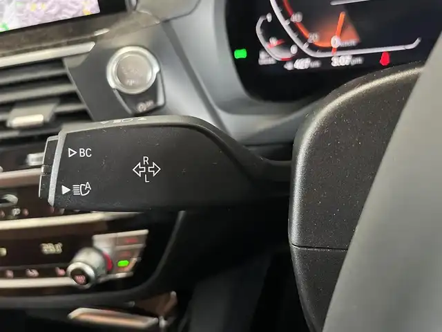 ＢＭＷ Ｘ３ xDrive20d Xライン 山形県 2021(令3)年 2.4万km ミネラルホワイト 純正ナビゲーション/・Bluetooth/USB/・Apple CarPlay/Android Auto/フルセグTV/360°全周囲カメラ/純正LEDヘッドライト/防眩オートハイビームアシスト/アダプティブライト/アクティブクルーズコントトール/レーンディパーチャーウォーニング/レーンチェンジアシスト（ブラインドスポット）/ステアリングレーンアシスト/ヘッドアップディスプレイ　/コンフォートアクセス/パーキングアシスト/・駐車ステアリングアシスト/・駐車スペースから出るアシスト/パークディスタンスコントロール/後退アシスト/BMWパーソナルアシスト/置くだけ充電/走行モード/ヴァーネスカレザーシート/・パワーシート（D/N）/・シートヒーター/ベンチレーション（D/N）/パワーリヤゲート/・フットオープナー/ヒルディセントコントトール/純正ドライブレコーダー（前/後）