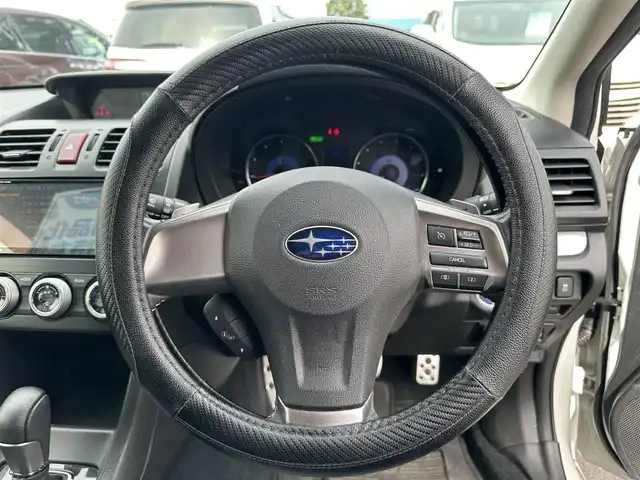 スバル インプレッサ ＸＶ ハイブリッド 2．0i－L 道北・旭川 2013(平25)年 8.2万km サテンホワイトパール (株)IDOMが運営する【じしゃロン旭川店】の自社ローン専用車両になります。こちらは現金またはオートローンご利用時の価格です。自社ローンご希望の方は別途その旨お申付け下さい/　/・純正ナビ（CD/DVD/HDD/SD/BT/フルセグ）/・ETC/・クルーズコントロール/・パドルシフト/・両席パワーシート/・フォグランプ/・スマートキー２個/・取扱説明書