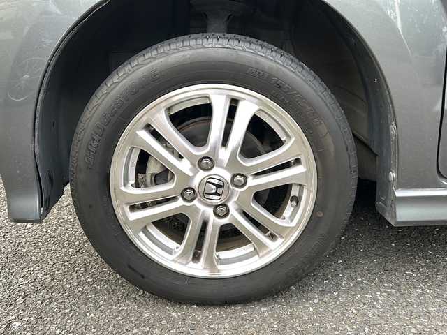 ホンダ Ｎ ＢＯＸ カスタム G Lパッケージ 埼玉県 2012(平24)年 4.8万km ポリッシュドメタルメタリック AIS検査済み/登録時走行距離47236km/4WD/Lパッケージ/ナビ装着スペシャルパッケージ/純正HDDナビゲーション/（CD/DVD）/フルセグテレビ /バックカメラ/純正14インチアルミイール/両側電動スライドドア/HIDヘッドライト/フォグランプ/オートライト/ETC/電動格納ミラー/ドアバイザー/プッシュスタート/スマートキー/アイドリングストップ/新車保証書/取扱説明書