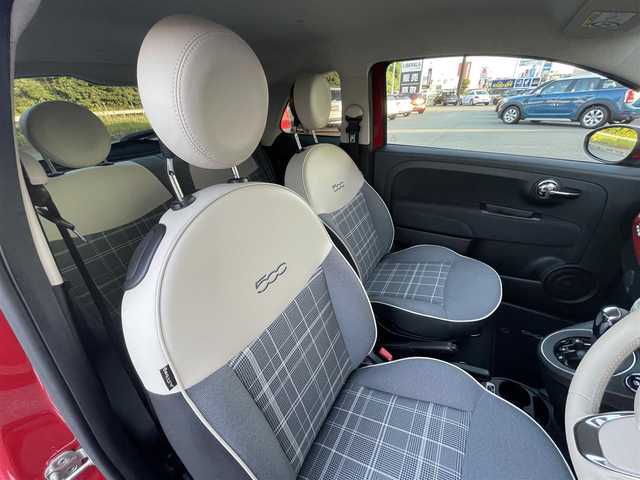 フィアット ５００ 1．2 ポップ 福岡県 2021(令3)年 4.5万km 赤 クルーズコントロール/Ｕ－ｕｃｏｎｎｅｃｔ　/Ａｐｐｌｅｃａｒｐｌａｙ/ａｎｄｒｏｉｄａｕｔｏ　/Ｂｌｕｅｔｏｏｔｈ　/バックカメラ　/白ハーフレザーシート　/ステアリングスイッチ　/スペアタイヤ　/新車保証書/ＥＴＣ