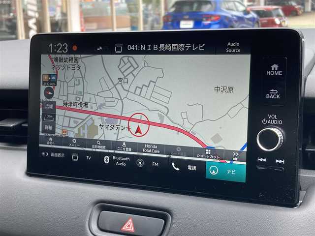 ホンダ ヴェゼル ハイブリッド e:HEV Z 長崎県 2024(令6)年 0.8万km クリスタルブラックパール ホンダセンシング/メーカーOPナビ/・Bluetooth/・フルセグTV/バックカメラ/ビルトインETC2.0/コーナーセンサー/パワーバックドア/ブラインドスポットインフォメーション/ワイヤレス充電器/ハンズフリーアクセスパワーテールゲート/ハーフレザーシート/シートヒーター/LEDオートヘッドライト/ダウンヒルアシスト/電子パーキング/オートホールド機能/ステアリングヒーター/パドルシフト/前後ドライブレコーダー