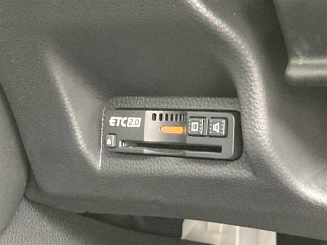 ホンダ ヴェゼル ハイブリッド e:HEV Z 長崎県 2024(令6)年 0.8万km クリスタルブラックパール ホンダセンシング/メーカーOPナビ/・Bluetooth/・フルセグTV/バックカメラ/ビルトインETC2.0/コーナーセンサー/パワーバックドア/ブラインドスポットインフォメーション/ワイヤレス充電器/ハンズフリーアクセスパワーテールゲート/ハーフレザーシート/シートヒーター/LEDオートヘッドライト/ダウンヒルアシスト/電子パーキング/オートホールド機能/ステアリングヒーター/パドルシフト/前後ドライブレコーダー