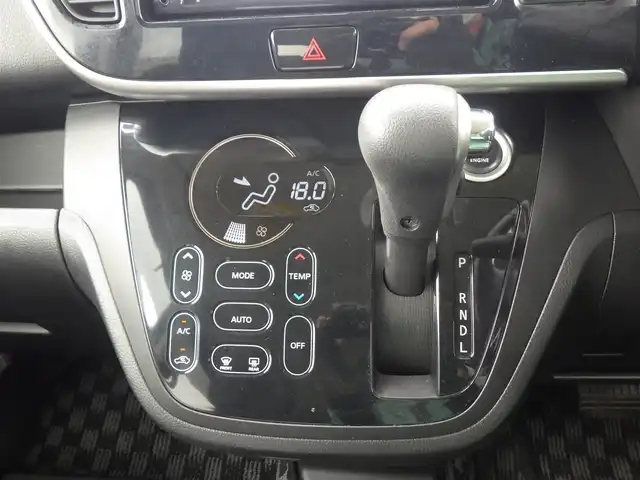 日産 デイズ ルークス ハイウェイスターターボ 千葉県 2015(平27)年 5.8万km プレミアムパープルP エマージェンシーブレーキ/アイドリングストップ/両側パワースライドドア/純正SDナビ/地デジTV/【DVD/CD再生機能　Bluetooth接続】/アラウンドビューモニター/革巻きステアリング/ETC/HIDヘッドライト/フォグライト/ウインカーミラー/純正15インチアルミホイル/インテリジェントキー