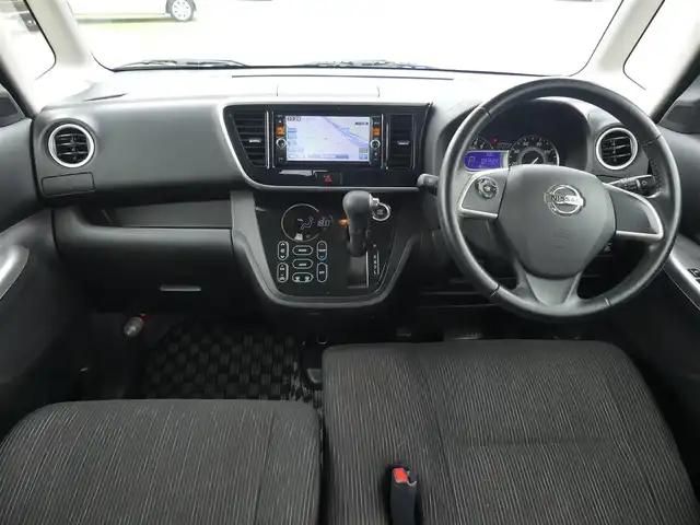 日産 デイズ ルークス ハイウェイスターターボ 千葉県 2015(平27)年 5.8万km プレミアムパープルP エマージェンシーブレーキ/アイドリングストップ/両側パワースライドドア/純正SDナビ/地デジTV/【DVD/CD再生機能　Bluetooth接続】/アラウンドビューモニター/革巻きステアリング/ETC/HIDヘッドライト/フォグライト/ウインカーミラー/純正15インチアルミホイル/インテリジェントキー