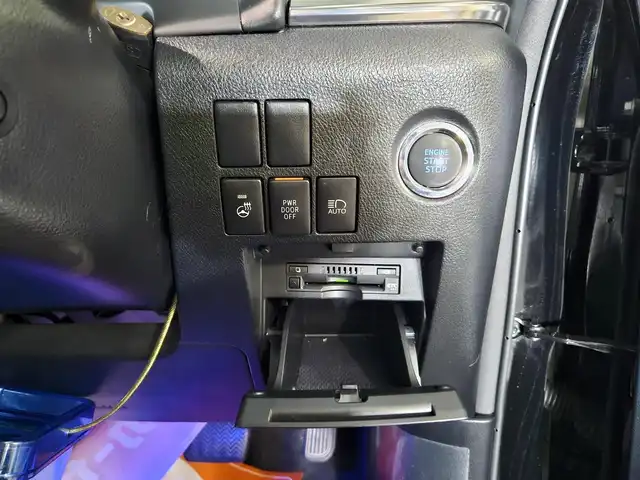 トヨタ アルファード S Cパッケージ 宮崎県 2020(令2)年 6.7万km ブラック 〇ツインムーンルーフ/〇9インチディスプレイオーディオ/〇フルセグTV/〇両側パワースライドドア/〇パワーバックドア/〇バックカメラ/〇ビルトインETC/〇ドライブレコーダー/〇リアシートエンターテインメントシステム/〇レーダークルーズコントロール/〇コーナーセンサー/〇セーフティセンス/〇インテリジェントクリアランスソナー/〇三眼LEDヘッドランプ/〇LEDフロントフォグランプ/〇革巻きコンビステアリングホイール/〇ステアリングヒーター/〇ブラック合皮シート/〇パワーシート/〇シートヒーター/エアシート/〇純正18インチアルミホイール/〇TRDエアロ(F)/〇モデリスタエアロ(S/R)/〇スマートエントリー/プッシュスタートシステム/〇禁煙車