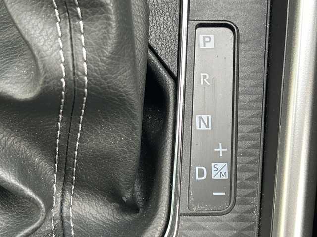 トヨタ ライズ Z 福岡県 2023(令5)年 0.6万km ブラックマイカメタリック/ターコイズブルーマイカメタリック 純正ディスプレイオーディオ/（TV/Bluetooth/AM/FM/HDMI）/全方位カメラ/バックカメラ/ブラインドスポットモニター/レーダークルーズコントロール/シートヒーター/ETC/前後ドライブレコーダー/電動パーキングブレーキ/オートホールド/純正17インチホイール/アイドリングストップ/横滑り防止装置/車線逸脱警報/クリアランスソナー/LEDヘッドライト/スマートキー/プッシュスタート/純正フロアマット/ISOFIX/スペアタイヤ/フォグランプ