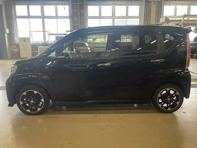 ダイハツ ムーヴ カスタム RS ハイパー 大分県 2016(平28)年 7.5万km ブラックマイカメタリック DTV/BT/DVD/バックカメラ/AAC/プッシュスタート/スマートキー/アイドリングストップ/横滑り防止/革巻ステアリング/ステアリングスイッチ/オートライト/Fフォグランプ/電格ミラー/半革調シート/ドライブレコーダー/純正１５インチAW/純正ドアバイザー/純正フロアマット/取説書/ナビ取説書/保証書