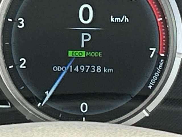 レクサス ＲＸ 300 Fスポーツ 佐賀県 2018(平30)年 15万km ホワイトノーヴァガラスフレーク 純正ナビ(AM/FM/CD/DVD/Bluetooth/フルセグ)/全方位カメラ/サンルーフ/黒レザーシート/D/N席パワーシート・エアーシート・パワーシート/三眼LEDヘッドライト/レーダークルーズコントロール/クリアランスソナー/ヘッドアップディスプレイ/BSM/オートマチックハイビーム/置くだけ充電/純正20インチアルミホイール/純正フロアマット/ビルトインETC/パワーバックドア