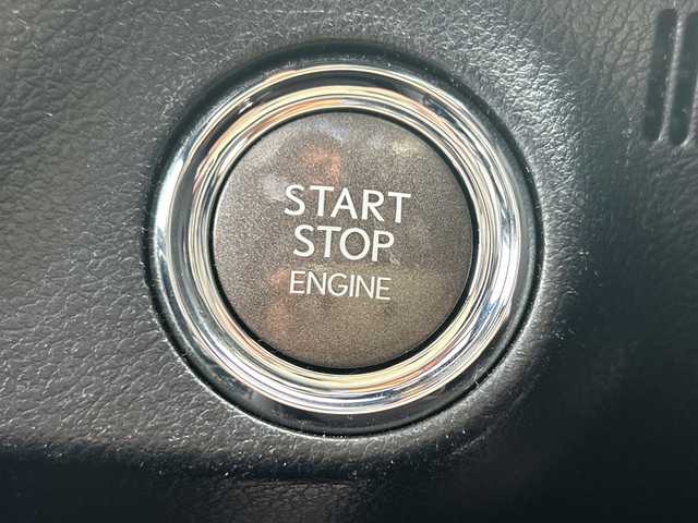 レクサス ＲＸ 300 Fスポーツ 佐賀県 2018(平30)年 15万km ホワイトノーヴァガラスフレーク 純正ナビ(AM/FM/CD/DVD/Bluetooth/フルセグ)/全方位カメラ/サンルーフ/黒レザーシート/D/N席パワーシート・エアーシート・パワーシート/三眼LEDヘッドライト/レーダークルーズコントロール/クリアランスソナー/ヘッドアップディスプレイ/BSM/オートマチックハイビーム/置くだけ充電/純正20インチアルミホイール/純正フロアマット/ビルトインETC/パワーバックドア