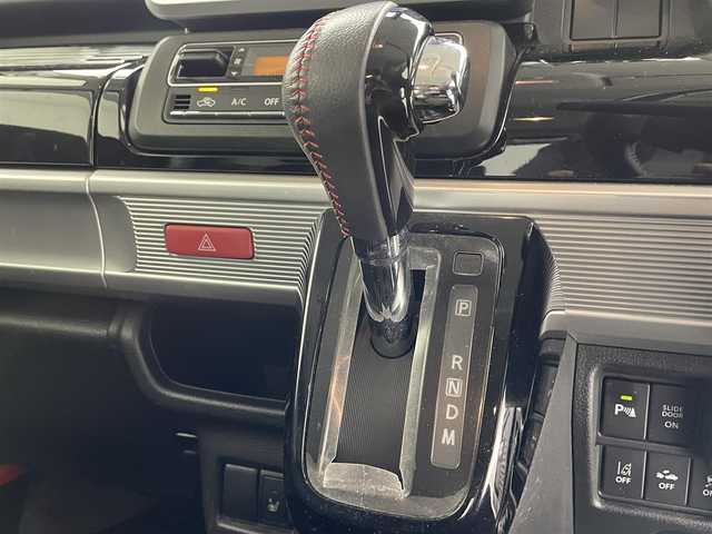 スズキ スペーシア カスタム HYBRID XS ターボ 滋賀県 2019(令1)年 3.5万km ピュアホワイトP 禁煙車/社外ナビ/（CD/DVD/Bluetooth/フルセグTV)/バックカメラ/ビルトインETC/前方ドライブレコーダー/両側パワースライドドア/ハーフレザーシート/運転席シートヒーター/リアソナー /クルーズコントロール/デュアルセンサーブレーキサポート/車線逸脱警報/LEDヘッドライト/オートライト/オートマチックハイビーム/アイドリングストップ/プッシュスタート/スマートキー/パドルシフト
