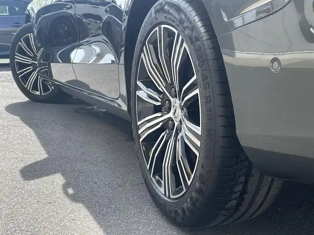 ボルボ Ｖ６０ T5 インスクリプション 千葉県 2018(平30)年 2.7万km グレー 衝突被害低減ブレーキ/レーダークルーズ/レーンキープアシスト/ブラインドスポットモニター/クロストラフィックアラート/ロードサインインフォメーション/前後コーナーセンサー/ヘッドアップディスプレイ/LEDヘッドライト/フォグライト/純正ナビ/フルセグTV/CD/Blue Tooth/前後ドラレコ/スピーチコントロール/取説/保証書