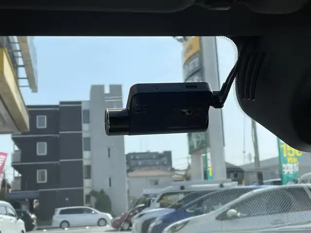 ボルボ Ｖ６０ T5 インスクリプション 千葉県 2018(平30)年 2.7万km グレー 衝突被害低減ブレーキ/レーダークルーズ/レーンキープアシスト/ブラインドスポットモニター/クロストラフィックアラート/ロードサインインフォメーション/前後コーナーセンサー/ヘッドアップディスプレイ/LEDヘッドライト/フォグライト/純正ナビ/フルセグTV/CD/Blue Tooth/前後ドラレコ/スピーチコントロール/取説/保証書