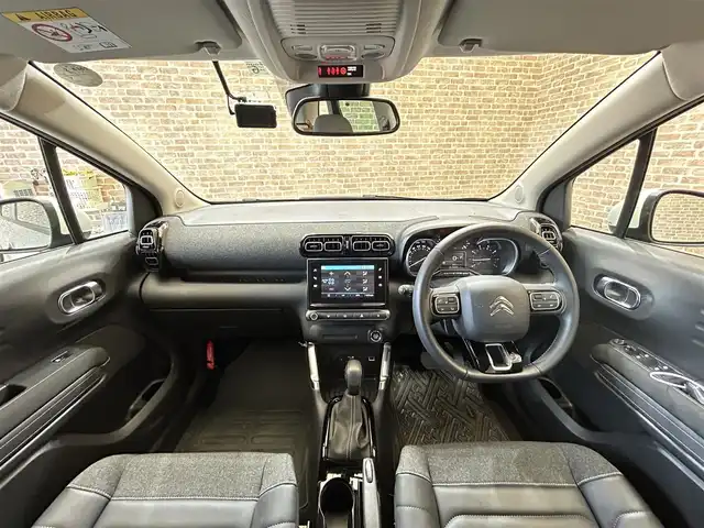 シトロエン Ｃ３ エアクロス シャイン 岩手県 2022(令4)年 1.5万km 緑 純正ディスプレイオーディオ/FM/USB/Bluetooth/バックカメラ/ETC/ドライブレコーダー/クルーズコントロール/衝突被害軽減ブレーキ/レーンキープアシスト/横滑り防止装置/アイドリングストップ/ブラインドスポットモニター/ハーフレザーシート/オートライト/LEDヘッドライト/オートワイパー/スマートキー/プッシュスタート/電動格納ミラー/純正16インチAW/純正フロアマット/ルーフレール/ワイヤレススマホ充電