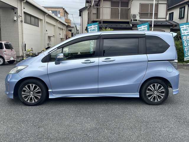 ホンダ フリード ハイブリット ジャストセレクション 埼玉県 2014(平26)年 1.6万km ライトブルー