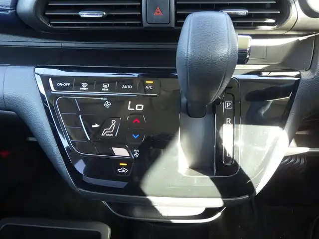 日産 デイズ ハイウェイスターX 熊本県 2019(令1)年 5.1万km アッシュブラウン/ソーダブルー エマージェンシーブレーキ/純正メモリーナビ/地デジTV/【CD再生機能　Bluetooth接続】/バックカメラ/ドライブレコーダー（DRV-MR450）/革巻きステアリング/ステアリングスイッチ/ETC/LEDヘッドライト/フォグライト/ウインカーミラー/コーナーセンサー/純正14インチアルミホイル/サイド/カーテンエアバッグ/インテリジェントキー