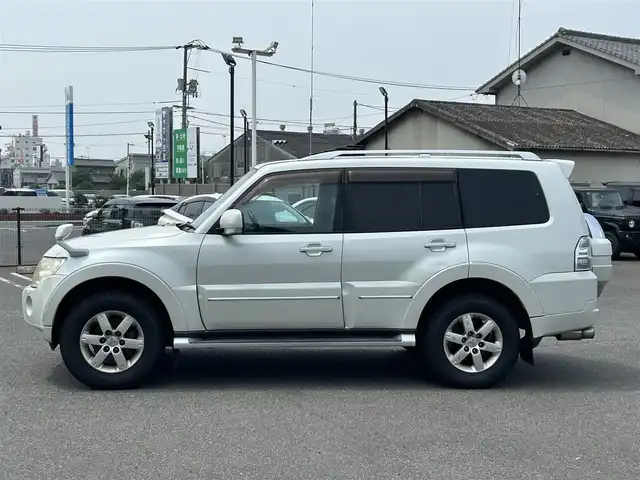 三菱 パジェロ ロング エクシード 広島県 2010(平22)年 17.4万km ウォームホワイトパール パートタイム4WD/社外ナビ/「CD/DVD/Bluetooth/フルセグTV」/SOREXヒッチメンバー/バックカメラ/シートヒーター/ETC/ドライブレコーダー/センターインフォメーションディスプレイ/オートライト/スペアキー