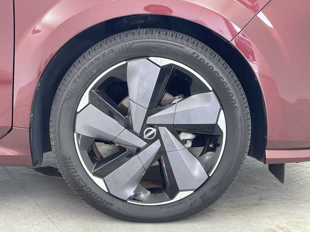 日産 オーラ G レザーエディション 群馬県 2024(令6)年 0.8万km バーガンディー BOSEパーソナルプラスサウンドシステム　純正9型ナビ　全周囲カメラ　衝突被害軽減ブレーキ　置くだけ充電　デジタルインナーミラー　ステアリングヒーター　アダプティブクルーズコントロール　LED　禁煙車