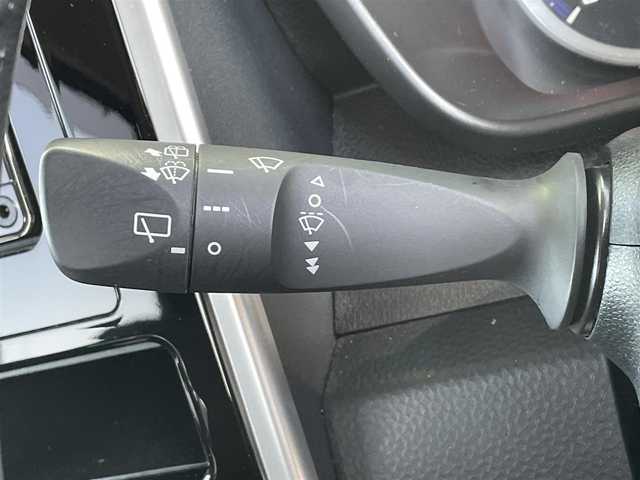 トヨタ ルーミー カスタムG 道央・札幌 2020(令2)年 8.3万km パールホワイトⅢ ・４WD/・純正SDナビ/　CD・SD・AUX・Bluetooth/・ワンセグTV/・バックカメラ/・衝突軽減ブレーキ/・レーンキープアシスト/・横滑り防止装置/・アイドリングストップ/・クルーズコントロール/・ビルトインETC/・前後ドライブレコーダー/・両側パワースライドドア/・LEDヘッドライト/・フォグランプ/・寒冷地仕様/・ドアバイザー/・プッシュスタート/・ウィンカーミラー/・スマートキー/・純正１４インチアルミホイール/・純正フロアマット/・取扱説明書/・スペアキー