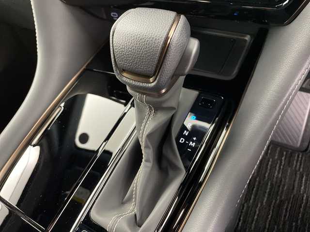 トヨタ アルファード Z 道央・札幌 2025(令7)年 0.2万km プラチナホワイトパールマイカ ・4WD  /  寒冷地仕様/・トヨタセーフティーセンス/・純正14インチディスプレイオーディオ/・BT/USB(AppleCarPlay/AndroidAuto)/・フルセグTV/・パノラミックビューモニター/・両側パワースライドドア/・パワーバックドア/・レーダークルーズコントロール/・3眼LEDヘッドライト/・アダプティブハイビームシステム/・フロント/リアフォグランプ/・ブラック合成皮革シート/・メモリーパワーシート/・シートヒーター/ベンチレーション/・スマートキー/・純正18インチAW/・置くだけ充電/・デジタルインナーミラー/・純正ドライブレコーダー/・ETC2.0