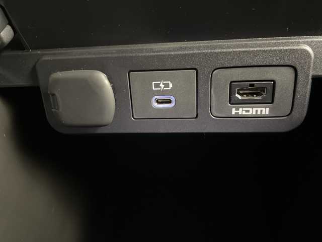 トヨタ アルファード Z 道央・札幌 2025(令7)年 0.2万km プラチナホワイトパールマイカ ・4WD  /  寒冷地仕様/・トヨタセーフティーセンス/・純正14インチディスプレイオーディオ/・BT/USB(AppleCarPlay/AndroidAuto)/・フルセグTV/・パノラミックビューモニター/・両側パワースライドドア/・パワーバックドア/・レーダークルーズコントロール/・3眼LEDヘッドライト/・アダプティブハイビームシステム/・フロント/リアフォグランプ/・ブラック合成皮革シート/・メモリーパワーシート/・シートヒーター/ベンチレーション/・スマートキー/・純正18インチAW/・置くだけ充電/・デジタルインナーミラー/・純正ドライブレコーダー/・ETC2.0