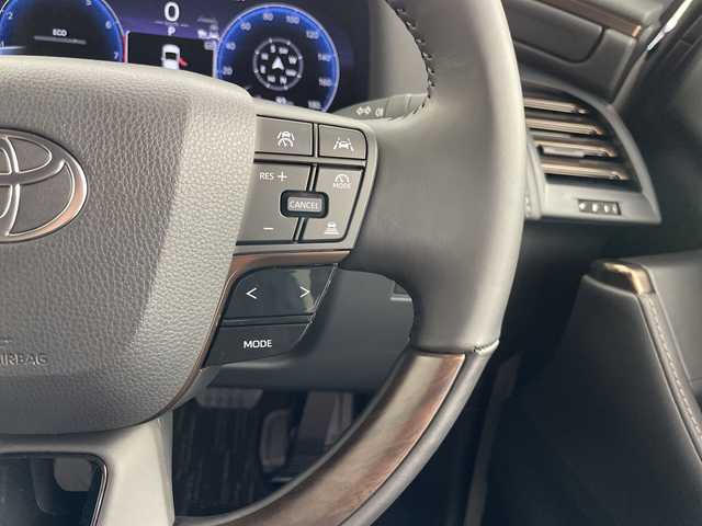 トヨタ アルファード Z 道央・札幌 2025(令7)年 0.2万km プラチナホワイトパールマイカ ・4WD  /  寒冷地仕様/・トヨタセーフティーセンス/・純正14インチディスプレイオーディオ/・BT/USB(AppleCarPlay/AndroidAuto)/・フルセグTV/・パノラミックビューモニター/・両側パワースライドドア/・パワーバックドア/・レーダークルーズコントロール/・3眼LEDヘッドライト/・アダプティブハイビームシステム/・フロント/リアフォグランプ/・ブラック合成皮革シート/・メモリーパワーシート/・シートヒーター/ベンチレーション/・スマートキー/・純正18インチAW/・置くだけ充電/・デジタルインナーミラー/・純正ドライブレコーダー/・ETC2.0