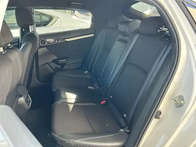 ホンダ シビック ハッチバック 宮城県 2020(令2)年 5.4万km プラチナホワイトパール １オーナー//純正ＡＷ//Ｍｏｄｕｌｏ　ＡＷ//ドラレコ//純正ＳＤナビ（ＤＶＤ、ＣＤ、ＦＭ、ＡＭ、ＳＤ、ＢＴ）//追従型クルコン//純正フロアマット//ビルトインＥＴＣ２．０//Ｄ／Ｎヒートシーター//プリクラッシュセーフティ//車線維持支援システム//横滑り防止機能//プッシュスタート//キーレス