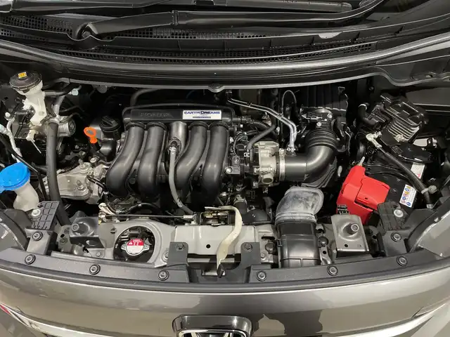 ホンダ フリード＋ G ホンダセンシング 新潟県 2022(令4)年 5.6万km スーパープラチナグレーメタリック 純正ナビ/　　フルセグ/CD/DVD/BT/バックカメラ/両側パワースライドドア/レーダークルーズコントロール/LEDオートライト/ハーフレザー/シートヒーター/純正15インチアルミホイール/ステリングスイッチ/アイドリングストップ/レーンキープ/スマートキー/ビルトインETC