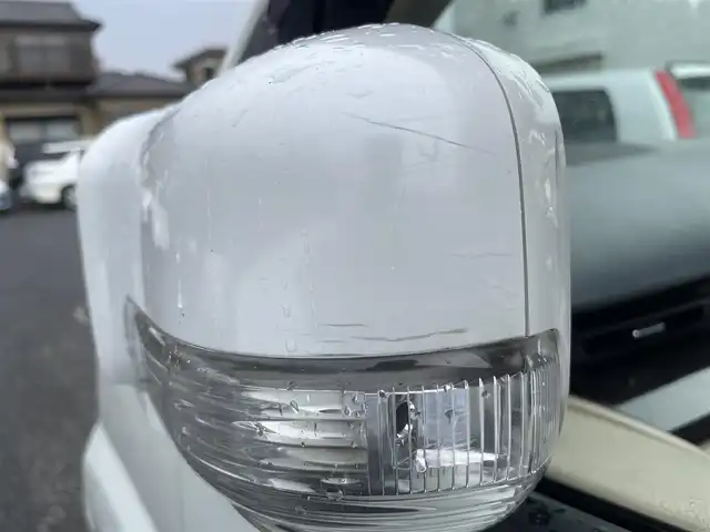 日産 エルグランド ライダー 千葉県 2005(平17)年 10.7万km ホワイトパール ナビ(AM/FM/DVD/MD)/純正17インチオーテックアルミホイール/全席合成皮革シート/オートライト/バックカメラ/左サイドカメラ（左側）/片側パワースライドドア（左側）/電動格納ミラー/ウインカーミラー/SNOW、POWER走行モード/BOSEスピーカー/ETC