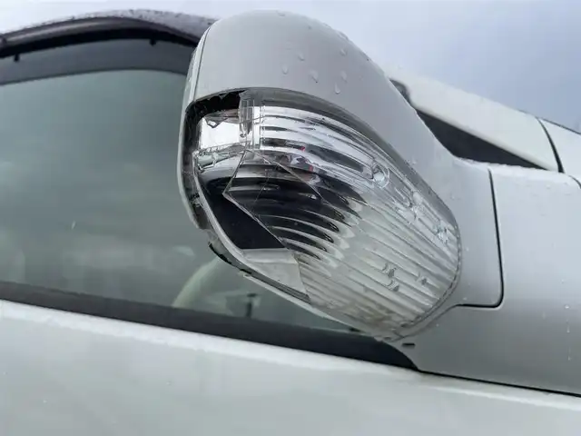 日産 エルグランド ライダー 千葉県 2005(平17)年 10.7万km ホワイトパール ナビ(AM/FM/DVD/MD)/純正17インチオーテックアルミホイール/全席合成皮革シート/オートライト/バックカメラ/左サイドカメラ（左側）/片側パワースライドドア（左側）/電動格納ミラー/ウインカーミラー/SNOW、POWER走行モード/BOSEスピーカー/ETC