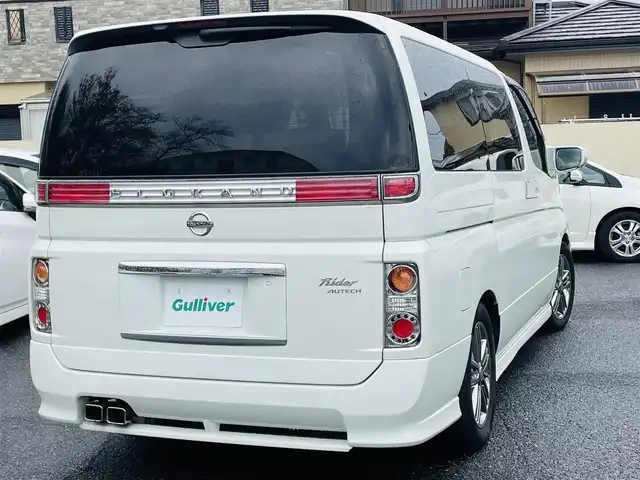 日産 エルグランド ライダー 千葉県 2005(平17)年 10.7万km ホワイトパール ナビ(AM/FM/DVD/MD)/純正17インチオーテックアルミホイール/全席合成皮革シート/オートライト/バックカメラ/左サイドカメラ（左側）/片側パワースライドドア（左側）/電動格納ミラー/ウインカーミラー/SNOW、POWER走行モード/BOSEスピーカー/ETC