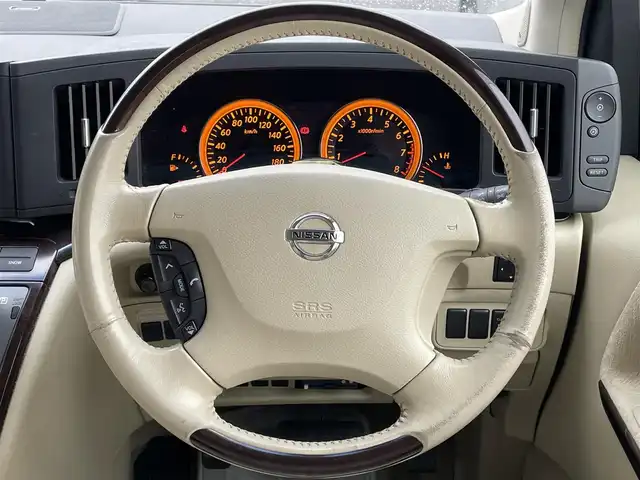 日産 エルグランド ライダー 千葉県 2005(平17)年 10.7万km ホワイトパール ナビ(AM/FM/DVD/MD)/純正17インチオーテックアルミホイール/全席合成皮革シート/オートライト/バックカメラ/左サイドカメラ（左側）/片側パワースライドドア（左側）/電動格納ミラー/ウインカーミラー/SNOW、POWER走行モード/BOSEスピーカー/ETC