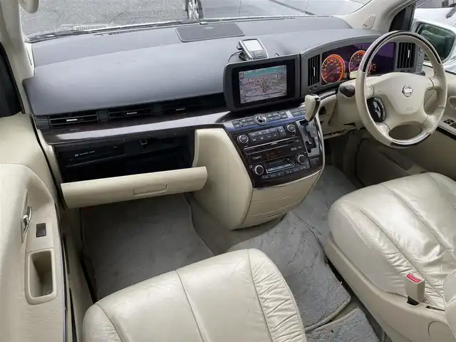 日産 エルグランド ライダー 千葉県 2005(平17)年 10.7万km ホワイトパール ナビ(AM/FM/DVD/MD)/純正17インチオーテックアルミホイール/全席合成皮革シート/オートライト/バックカメラ/左サイドカメラ（左側）/片側パワースライドドア（左側）/電動格納ミラー/ウインカーミラー/SNOW、POWER走行モード/BOSEスピーカー/ETC