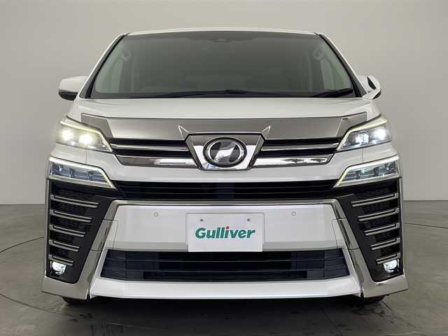 トヨタ ヴェルファイア Z Gエディション 兵庫県 2018(平30)年 7.8万km ホワイトパールクリスタルシャイン ・トヨタセーフティーセンス/・プリクラッシュセーフティ/・レーンディバチャーアラート/・パーキングサポートブレーキ/・クリアランスソナー/・ロードサインアシスト/・オートマチックハイビーム/・レーダークルーズコントロール/・先行車発進お知らせ/・アルパインナビ＆TV＆BT＆DVD＆SD&CD&HDMI/・アルパインフリップダウンモニター/・バックカメラ/・両側パワースライドドア/・前席シートヒーター/・前席ベンチレーション/・運転席メモリーシート/・前席パワーシート/・ステアリングヒーター/・デジタルインナーミラー/・ビルトインETC/・ウッドコンビハンドル/・AC100V電源/・スマートキー/・プッシュスタート/・パワーバックドア/・LEDヘッドライト/・LEDフォグランプ/・オートライト/・助手席オットマン/・2列目オットマン/・純正18インチアルミホイール