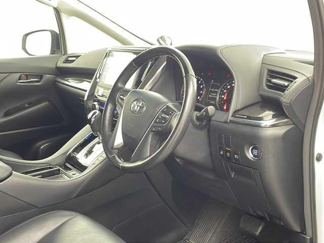 トヨタ ヴェルファイア Z Gエディション 兵庫県 2018(平30)年 7.8万km ホワイトパールクリスタルシャイン ・トヨタセーフティーセンス/・プリクラッシュセーフティ/・レーンディバチャーアラート/・パーキングサポートブレーキ/・クリアランスソナー/・ロードサインアシスト/・オートマチックハイビーム/・レーダークルーズコントロール/・先行車発進お知らせ/・アルパインナビ＆TV＆BT＆DVD＆SD&CD&HDMI/・アルパインフリップダウンモニター/・バックカメラ/・両側パワースライドドア/・前席シートヒーター/・前席ベンチレーション/・運転席メモリーシート/・前席パワーシート/・ステアリングヒーター/・デジタルインナーミラー/・ビルトインETC/・ウッドコンビハンドル/・AC100V電源/・スマートキー/・プッシュスタート/・パワーバックドア/・LEDヘッドライト/・LEDフォグランプ/・オートライト/・助手席オットマン/・2列目オットマン/・純正18インチアルミホイール