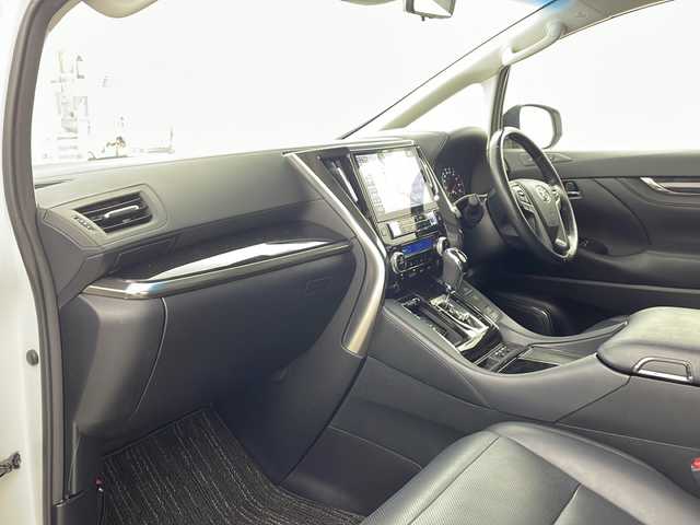 トヨタ ヴェルファイア Z Gエディション 兵庫県 2018(平30)年 7.8万km ホワイトパールクリスタルシャイン ・トヨタセーフティーセンス/・プリクラッシュセーフティ/・レーンディバチャーアラート/・パーキングサポートブレーキ/・クリアランスソナー/・ロードサインアシスト/・オートマチックハイビーム/・レーダークルーズコントロール/・先行車発進お知らせ/・アルパインナビ＆TV＆BT＆DVD＆SD&CD&HDMI/・アルパインフリップダウンモニター/・バックカメラ/・両側パワースライドドア/・前席シートヒーター/・前席ベンチレーション/・運転席メモリーシート/・前席パワーシート/・ステアリングヒーター/・デジタルインナーミラー/・ビルトインETC/・ウッドコンビハンドル/・AC100V電源/・スマートキー/・プッシュスタート/・パワーバックドア/・LEDヘッドライト/・LEDフォグランプ/・オートライト/・助手席オットマン/・2列目オットマン/・純正18インチアルミホイール