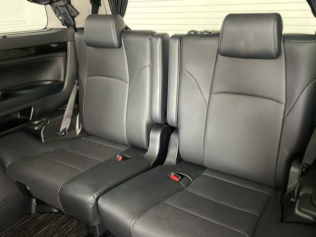 トヨタ ヴェルファイア Z Gエディション 兵庫県 2018(平30)年 7.8万km ホワイトパールクリスタルシャイン ・トヨタセーフティーセンス/・プリクラッシュセーフティ/・レーンディバチャーアラート/・パーキングサポートブレーキ/・クリアランスソナー/・ロードサインアシスト/・オートマチックハイビーム/・レーダークルーズコントロール/・先行車発進お知らせ/・アルパインナビ＆TV＆BT＆DVD＆SD&CD&HDMI/・アルパインフリップダウンモニター/・バックカメラ/・両側パワースライドドア/・前席シートヒーター/・前席ベンチレーション/・運転席メモリーシート/・前席パワーシート/・ステアリングヒーター/・デジタルインナーミラー/・ビルトインETC/・ウッドコンビハンドル/・AC100V電源/・スマートキー/・プッシュスタート/・パワーバックドア/・LEDヘッドライト/・LEDフォグランプ/・オートライト/・助手席オットマン/・2列目オットマン/・純正18インチアルミホイール