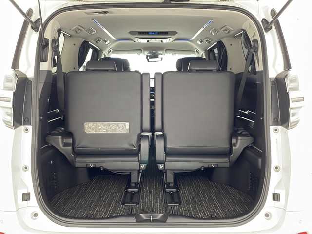 トヨタ ヴェルファイア Z Gエディション 兵庫県 2018(平30)年 7.8万km ホワイトパールクリスタルシャイン ・トヨタセーフティーセンス/・プリクラッシュセーフティ/・レーンディバチャーアラート/・パーキングサポートブレーキ/・クリアランスソナー/・ロードサインアシスト/・オートマチックハイビーム/・レーダークルーズコントロール/・先行車発進お知らせ/・アルパインナビ＆TV＆BT＆DVD＆SD&CD&HDMI/・アルパインフリップダウンモニター/・バックカメラ/・両側パワースライドドア/・前席シートヒーター/・前席ベンチレーション/・運転席メモリーシート/・前席パワーシート/・ステアリングヒーター/・デジタルインナーミラー/・ビルトインETC/・ウッドコンビハンドル/・AC100V電源/・スマートキー/・プッシュスタート/・パワーバックドア/・LEDヘッドライト/・LEDフォグランプ/・オートライト/・助手席オットマン/・2列目オットマン/・純正18インチアルミホイール