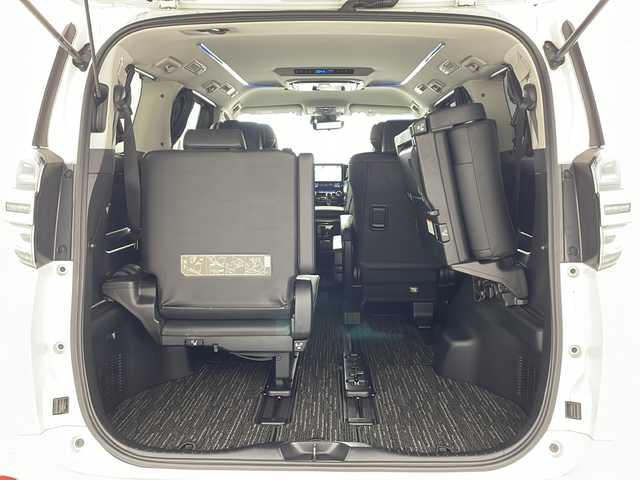 トヨタ ヴェルファイア Z Gエディション 兵庫県 2018(平30)年 7.8万km ホワイトパールクリスタルシャイン ・トヨタセーフティーセンス/・プリクラッシュセーフティ/・レーンディバチャーアラート/・パーキングサポートブレーキ/・クリアランスソナー/・ロードサインアシスト/・オートマチックハイビーム/・レーダークルーズコントロール/・先行車発進お知らせ/・アルパインナビ＆TV＆BT＆DVD＆SD&CD&HDMI/・アルパインフリップダウンモニター/・バックカメラ/・両側パワースライドドア/・前席シートヒーター/・前席ベンチレーション/・運転席メモリーシート/・前席パワーシート/・ステアリングヒーター/・デジタルインナーミラー/・ビルトインETC/・ウッドコンビハンドル/・AC100V電源/・スマートキー/・プッシュスタート/・パワーバックドア/・LEDヘッドライト/・LEDフォグランプ/・オートライト/・助手席オットマン/・2列目オットマン/・純正18インチアルミホイール