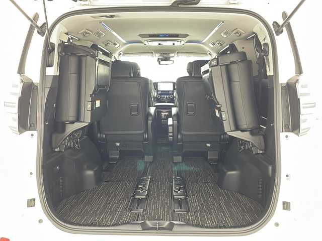 トヨタ ヴェルファイア Z Gエディション 兵庫県 2018(平30)年 7.8万km ホワイトパールクリスタルシャイン ・トヨタセーフティーセンス/・プリクラッシュセーフティ/・レーンディバチャーアラート/・パーキングサポートブレーキ/・クリアランスソナー/・ロードサインアシスト/・オートマチックハイビーム/・レーダークルーズコントロール/・先行車発進お知らせ/・アルパインナビ＆TV＆BT＆DVD＆SD&CD&HDMI/・アルパインフリップダウンモニター/・バックカメラ/・両側パワースライドドア/・前席シートヒーター/・前席ベンチレーション/・運転席メモリーシート/・前席パワーシート/・ステアリングヒーター/・デジタルインナーミラー/・ビルトインETC/・ウッドコンビハンドル/・AC100V電源/・スマートキー/・プッシュスタート/・パワーバックドア/・LEDヘッドライト/・LEDフォグランプ/・オートライト/・助手席オットマン/・2列目オットマン/・純正18インチアルミホイール