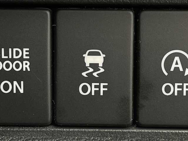 スズキ ソリオ HV MZ Dカメラ ブレーキS 茨城県 2017(平29)年 5.1万km ピュアホワイトP ワンオーナー/純正ナビ/BTオーディオ/フルセグテレビ/CD/DVD/ETC/クルーズコントロール/オートライト/フォグランプ/純正フロアマット/純正15インチAW/純正ドアバイザー/スマートキープッシュスタート/スタッドレスタイヤあり