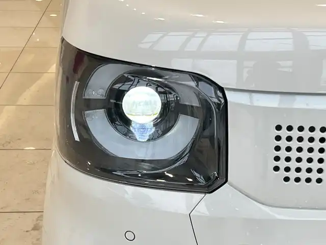 ホンダ Ｎ ＢＯＸ 埼玉県 2024(令6)年 1.8万km プラチナホワイトパール ホンダセンシング/純正ナビ/　　USB/BT/フルセグTV/バックカメラ/片側パワースライドドア/アダプティブクルーズコントロール/LEDオートライト/ステアリングスイッチ/プッシュスタート/ETC/禁煙車