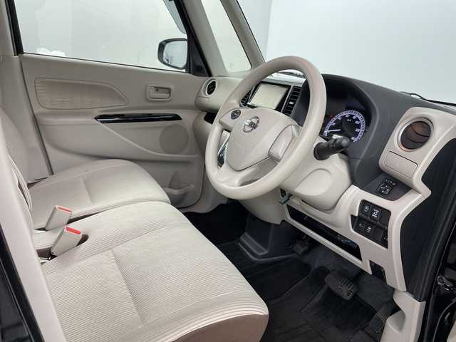 日産 デイズ ルークス X 道央・札幌 2017(平29)年 7.4万km ブラック ・４WD　/エマージェンシーブレーキ/・衝突被害軽減ブレーキ/・純正HDDナビ/・DVD.CD.フルセグ/・アラウンドビューモニターモニター/・バックカメラ/・左パワースライドドア/・プッシュスタート/スマートー/・アイドリングストップ/・スタッドレスタイヤＡＷ積込み/・ＥＴＣ