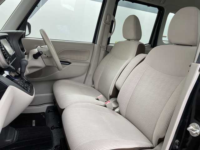 日産 デイズ ルークス X 道央・札幌 2017(平29)年 7.4万km ブラック ・４WD　/エマージェンシーブレーキ/・衝突被害軽減ブレーキ/・純正HDDナビ/・DVD.CD.フルセグ/・アラウンドビューモニターモニター/・バックカメラ/・左パワースライドドア/・プッシュスタート/スマートー/・アイドリングストップ/・スタッドレスタイヤＡＷ積込み/・ＥＴＣ