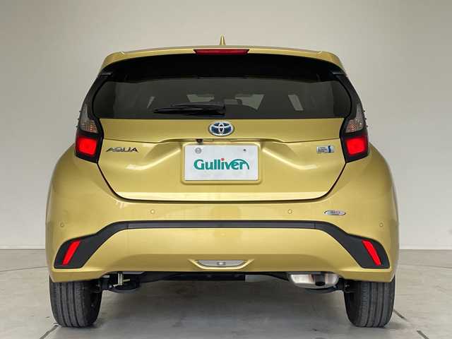 トヨタ アクア X 愛知県 2021(令3)年 1.8万km ブラスゴールドメタリック 純正ディズプレイオーディオナビ/レーダークルーズコントロール/バックカメラ/コーナーセンサー/LEDヘッドライト/オートマチックハイビーム/ETC/衝突軽減システム/フルセグ/Bluetooth/ステアリングスイッチ/スマートキー/プッシュスタート