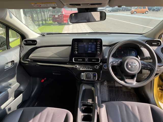 トヨタ アクア X 愛知県 2021(令3)年 1.8万km ブラスゴールドメタリック 純正ディズプレイオーディオナビ/レーダークルーズコントロール/バックカメラ/コーナーセンサー/LEDヘッドライト/オートマチックハイビーム/ETC/衝突軽減システム/フルセグ/Bluetooth/ステアリングスイッチ/スマートキー/プッシュスタート